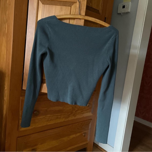 H&M Ribbed Knit Sweater - Picture 2 of 3